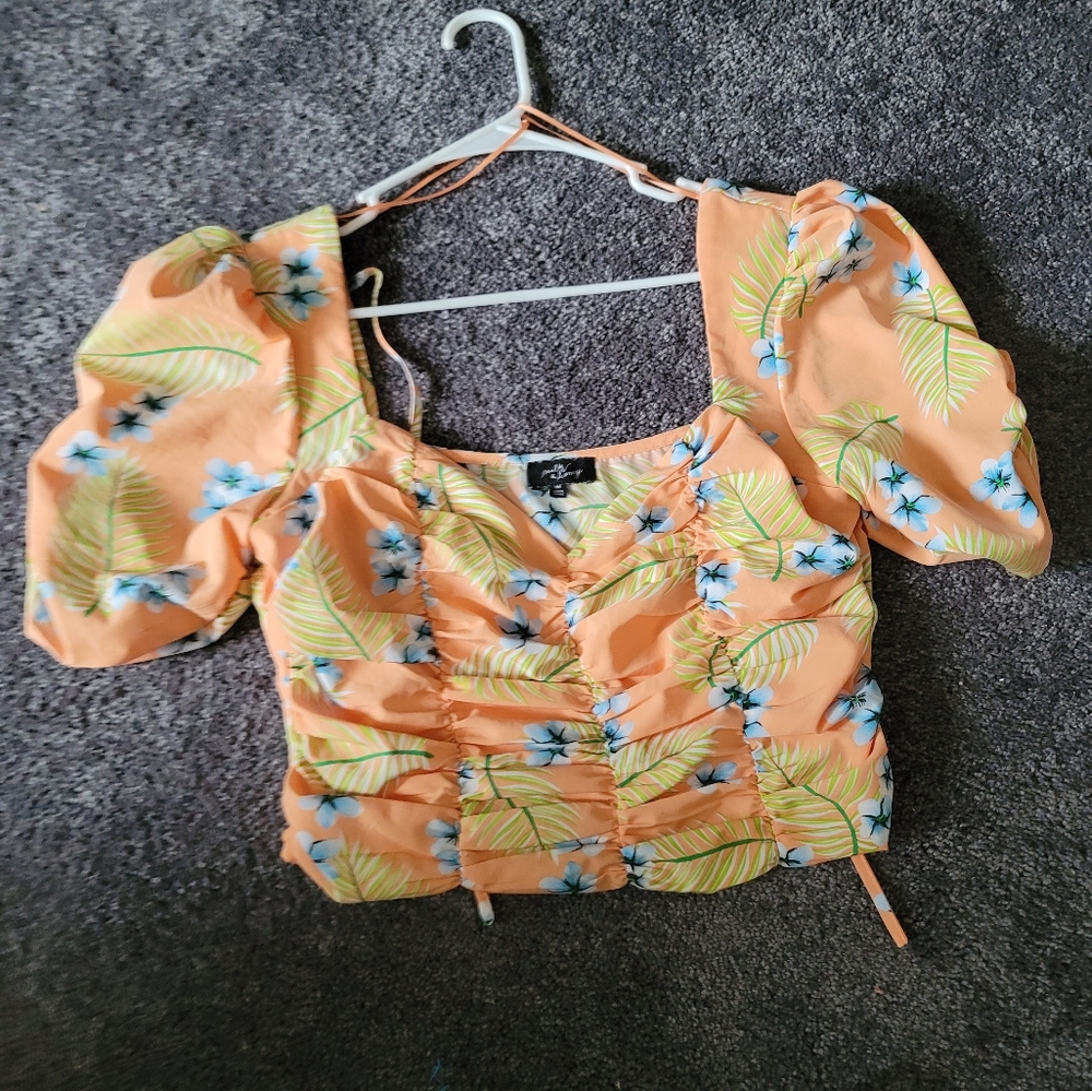 Junior flower crop top